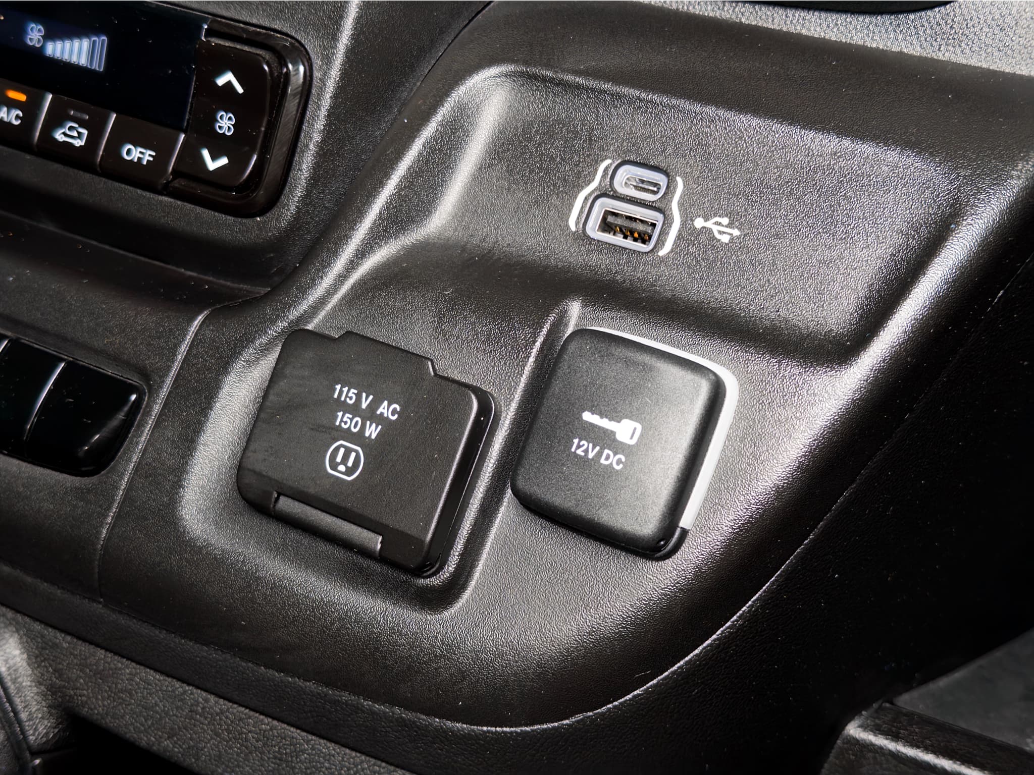 2024 Ram ProMaster 3500 BEV view 16