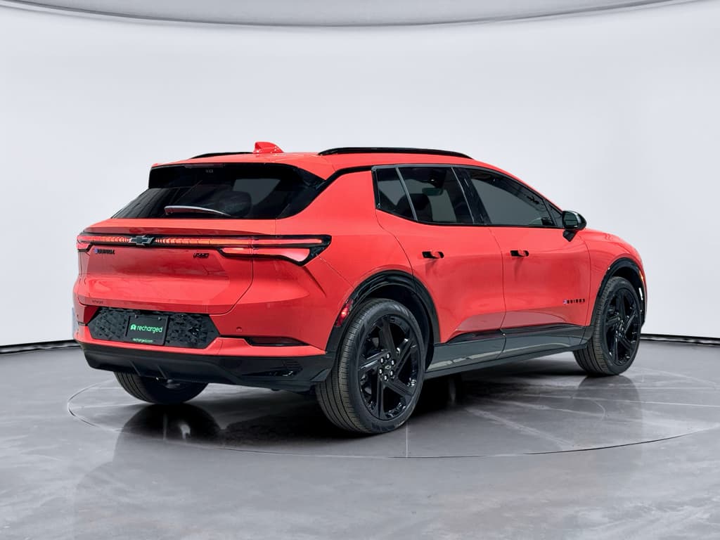 2025 Chevrolet Equinox EV view 3