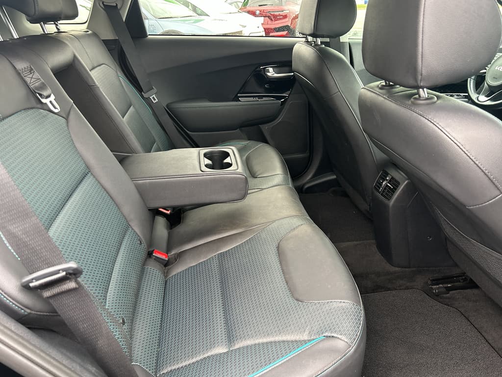2022 Kia Niro EV view 18