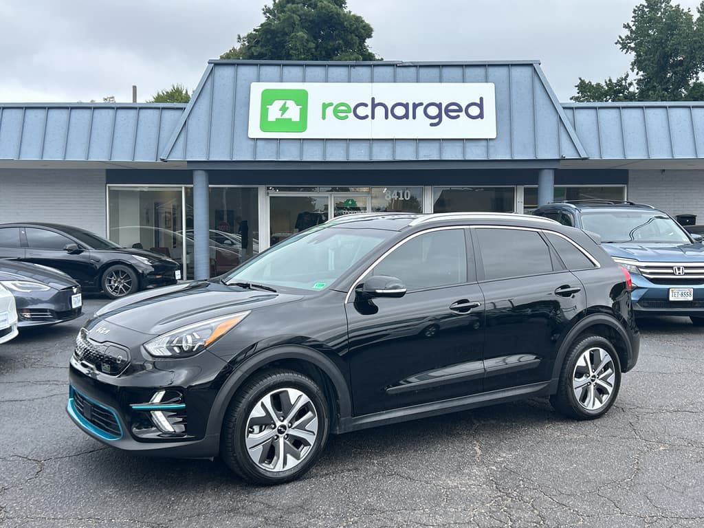2022 Kia Niro EV view 1