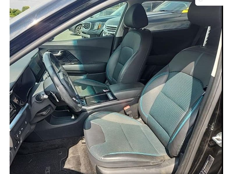 2022 Kia Niro EV view 5