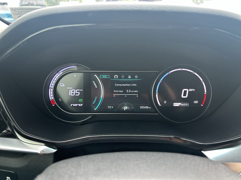 2022 Kia Niro EV view 8
