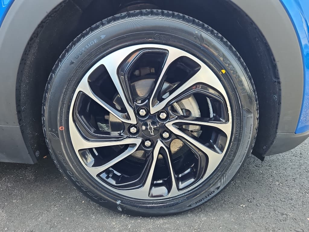 2022 Chevrolet Bolt EUV view 28