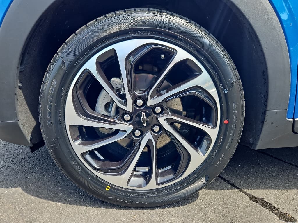 2022 Chevrolet Bolt EUV view 22