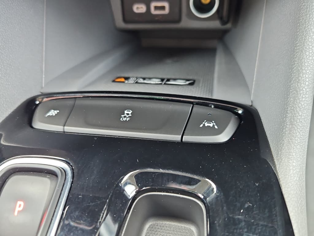 2022 Chevrolet Bolt EUV view 13