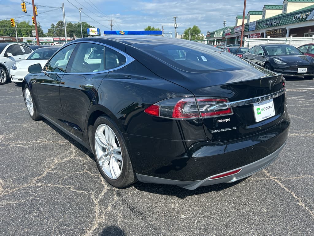 2016 Tesla Model S view 2