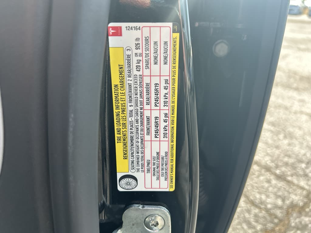 2016 Tesla Model S view 22