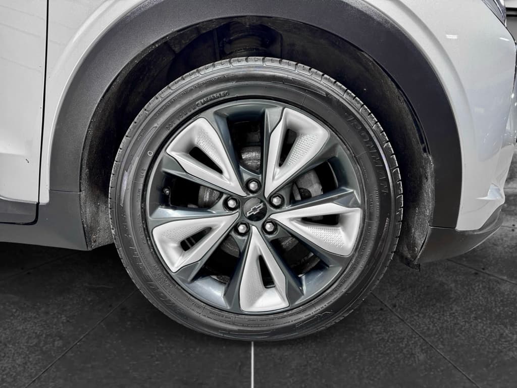 2022 Chevrolet Bolt EUV view 32