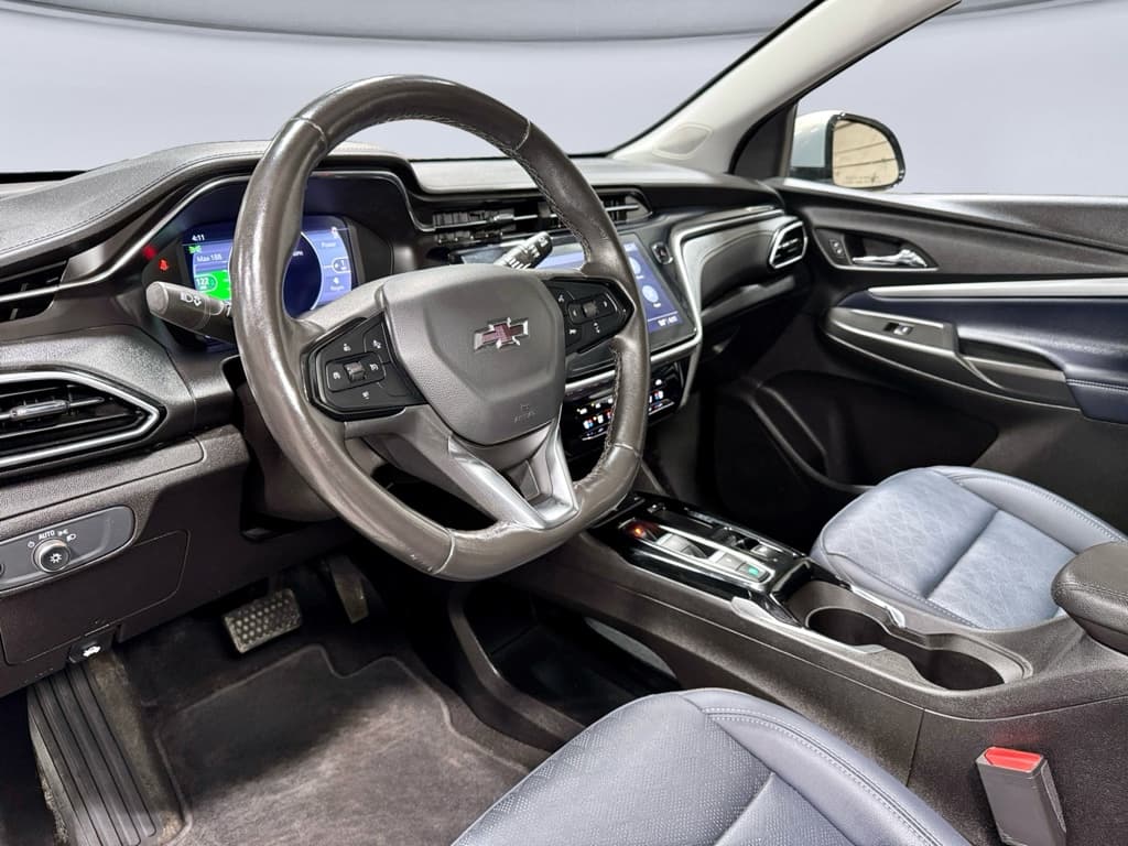 2022 Chevrolet Bolt EUV view 19