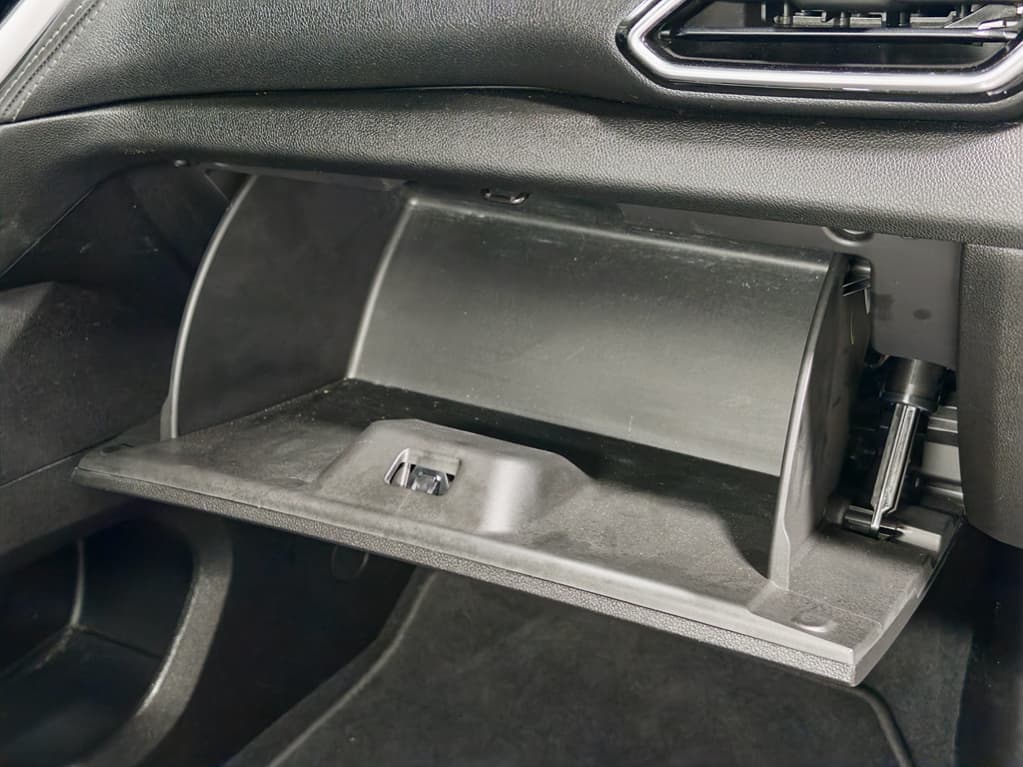 2022 Chevrolet Bolt EUV view 21