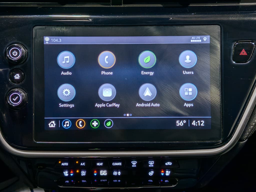 2022 Chevrolet Bolt EUV view 11