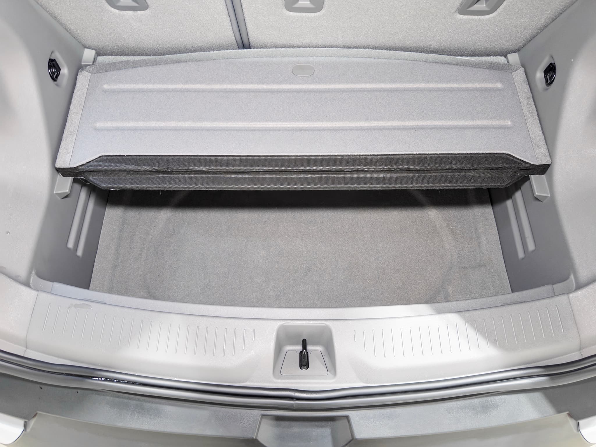 2022 Chevrolet Bolt EUV view 24