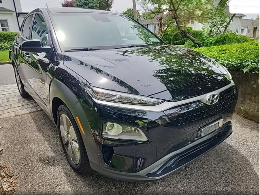 2021 Hyundai Kona EV view 2