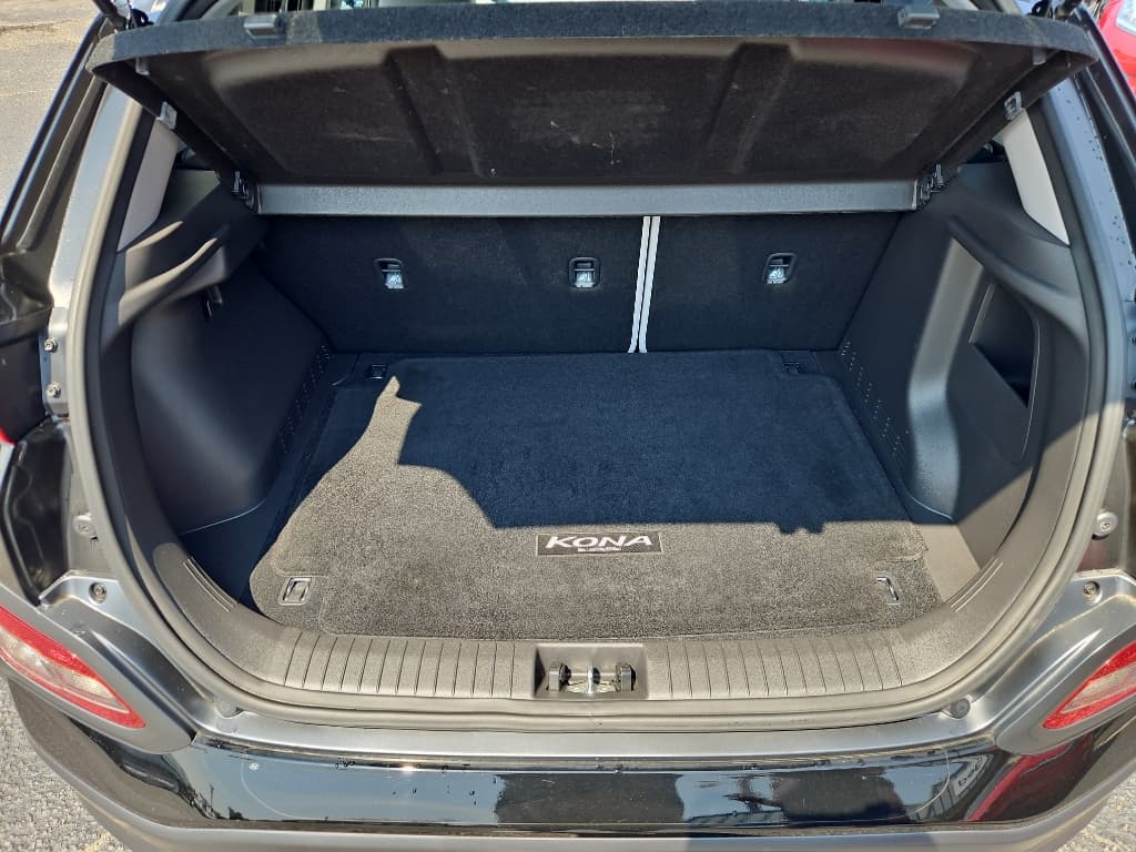 2021 Hyundai Kona EV view 24