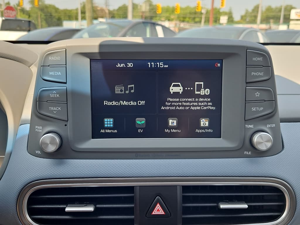 2021 Hyundai Kona EV view 10