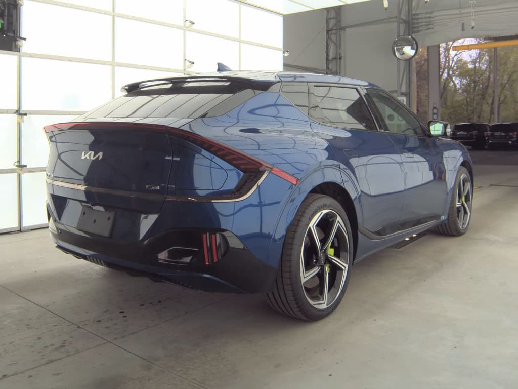 2023 Kia EV6 view 3