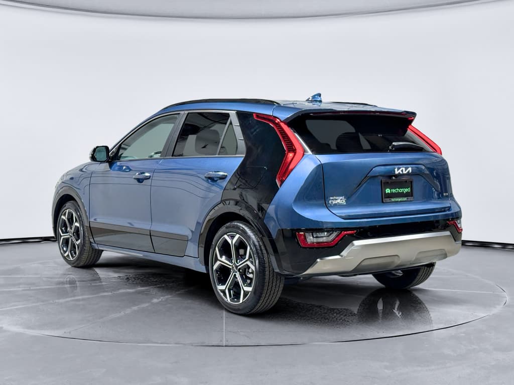 2024 Kia Niro view 2
