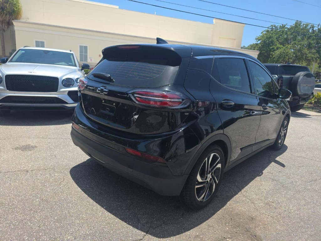 2022 Chevrolet Bolt EV view 3