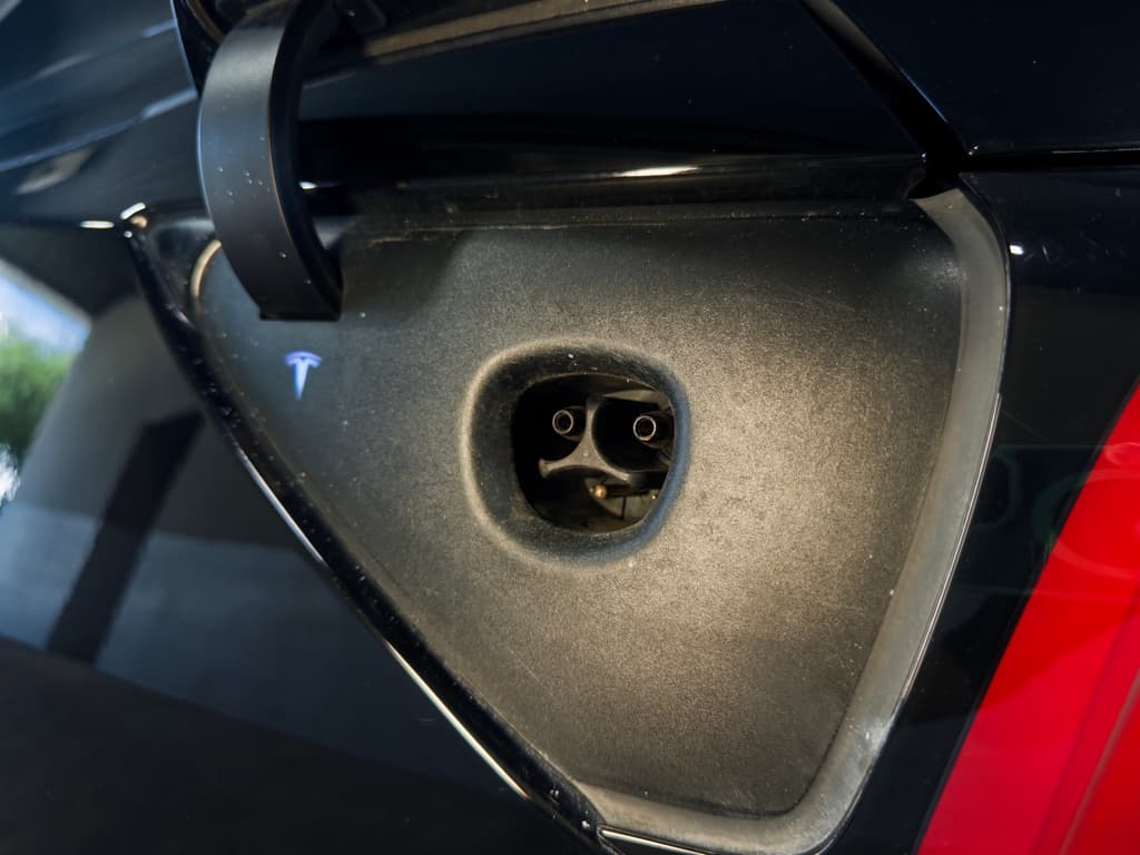 2021 Tesla Model Y view 5