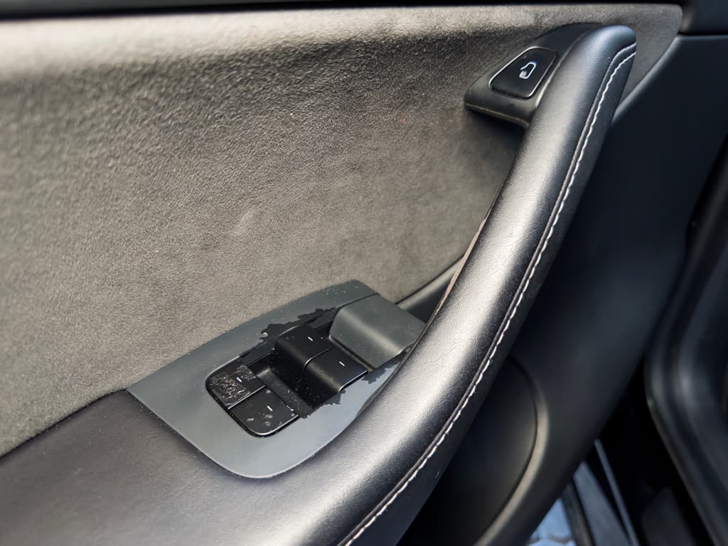 2021 Tesla Model Y view 7