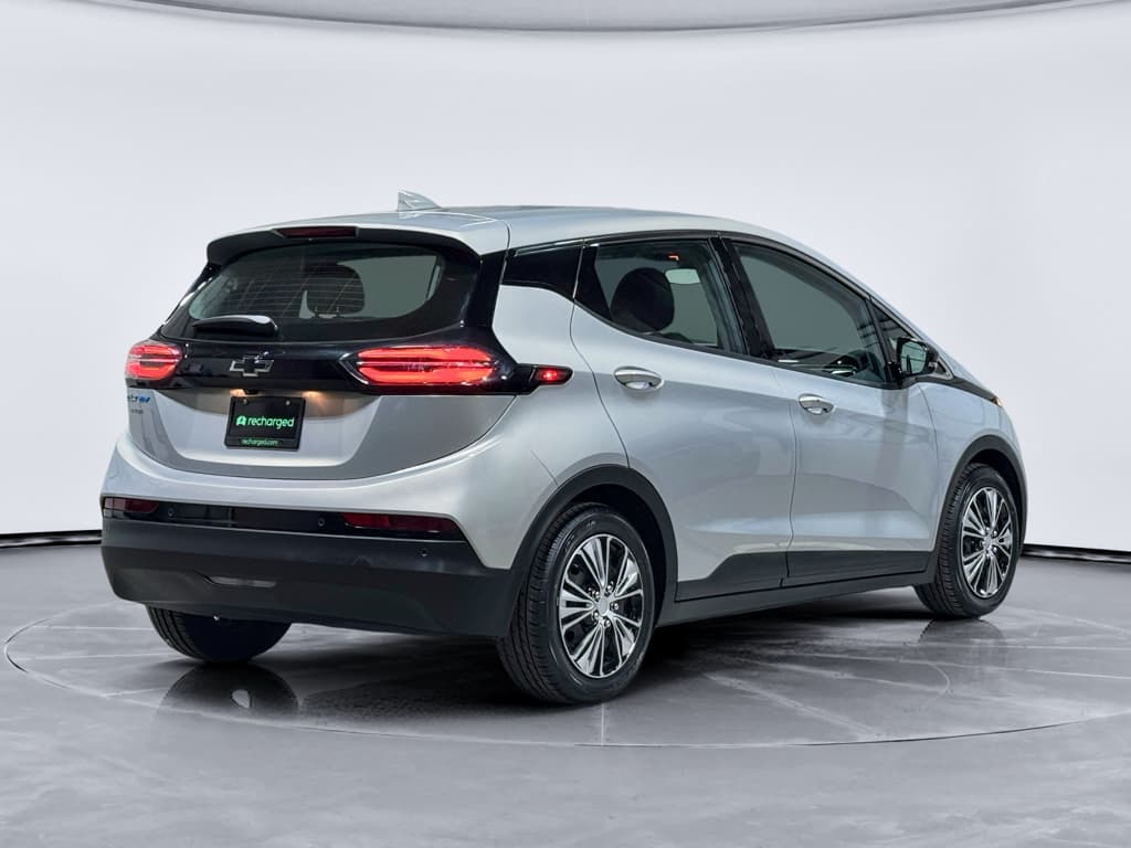 2022 Chevrolet Bolt EV view 3