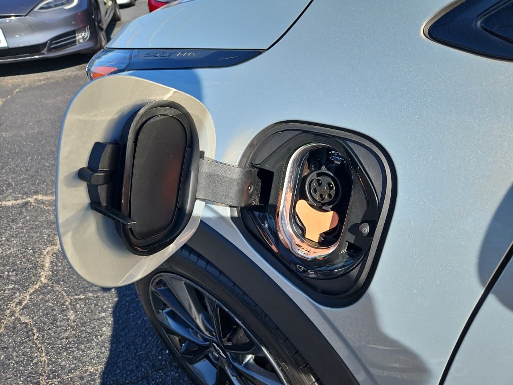 2022 Chevrolet Bolt EUV view 5