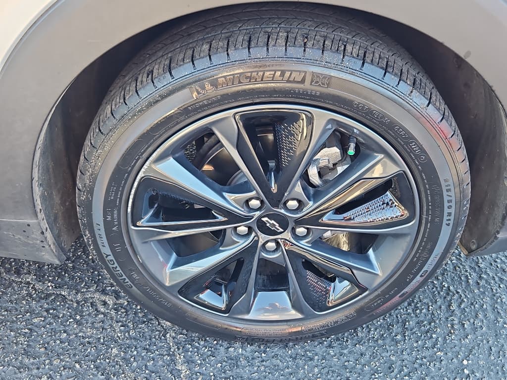 2022 Chevrolet Bolt EUV view 31