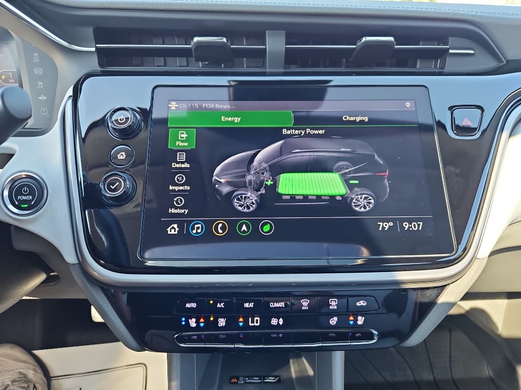 2022 Chevrolet Bolt EUV view 12