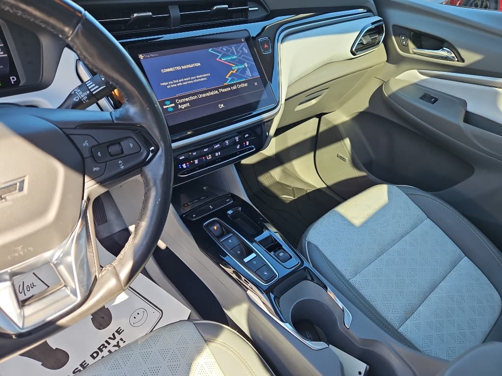 2022 Chevrolet Bolt EUV view 16