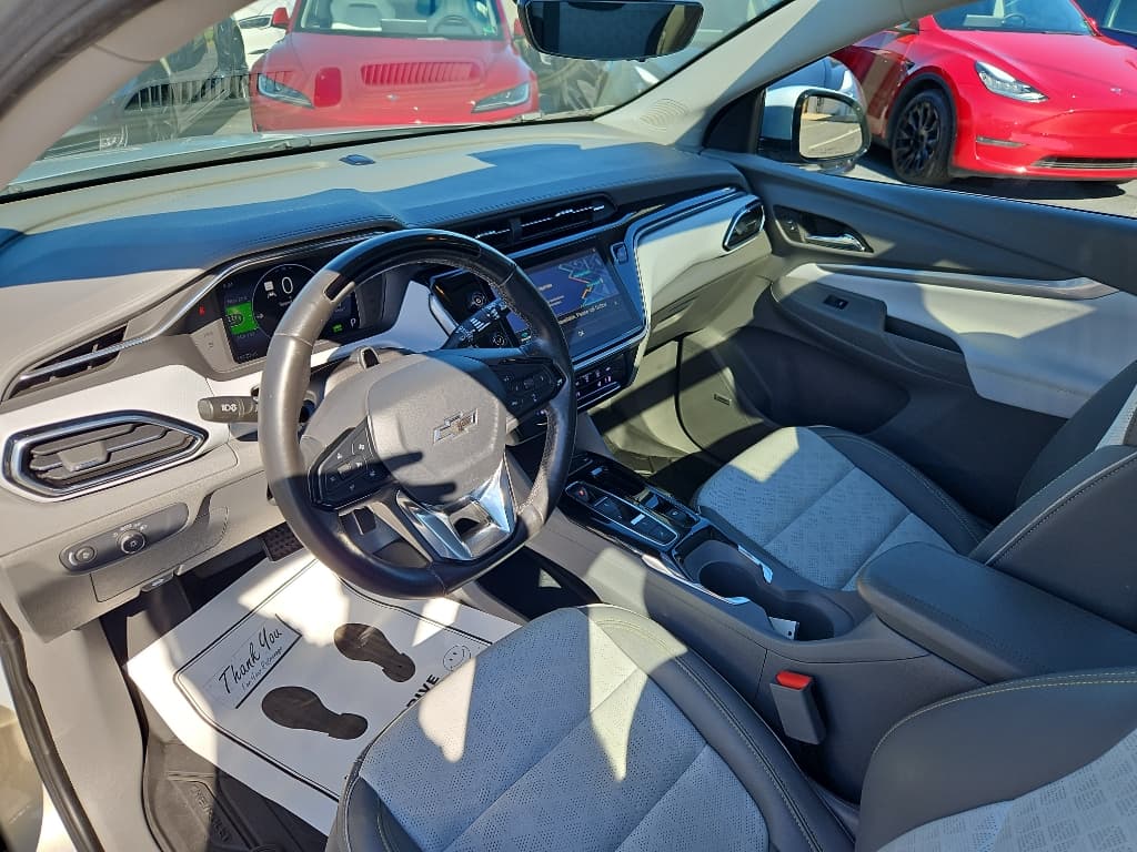 2022 Chevrolet Bolt EUV view 15