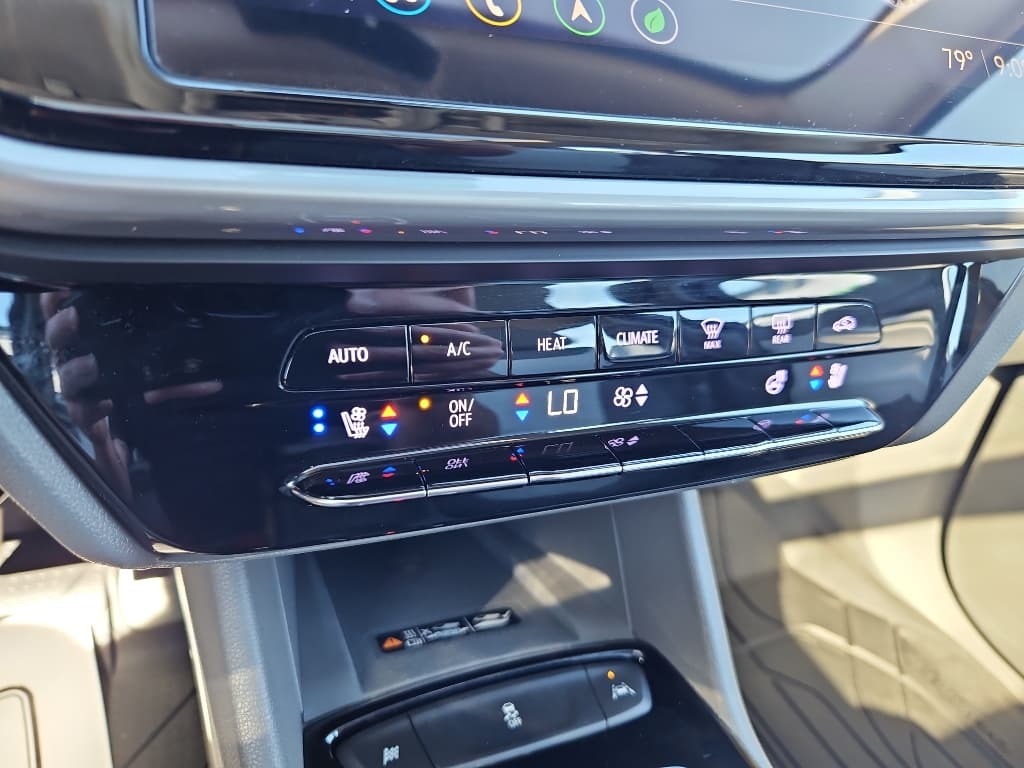 2022 Chevrolet Bolt EUV view 13