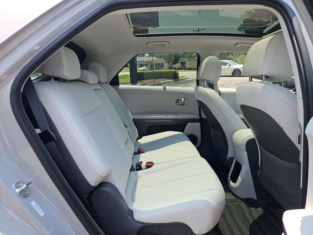 2023 Hyundai IONIQ 5 view 9