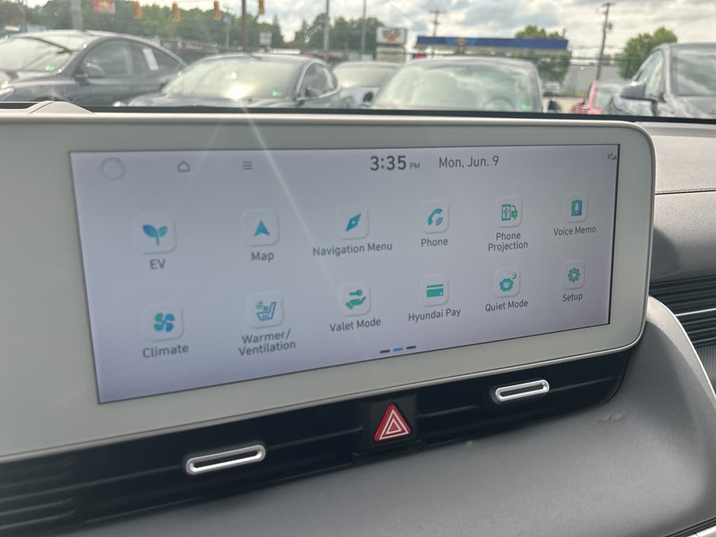 2023 Hyundai IONIQ 5 view 10