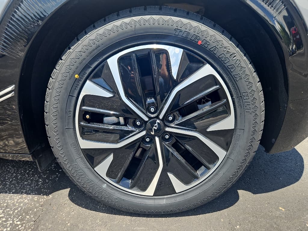 2023 Kia EV6 view 22