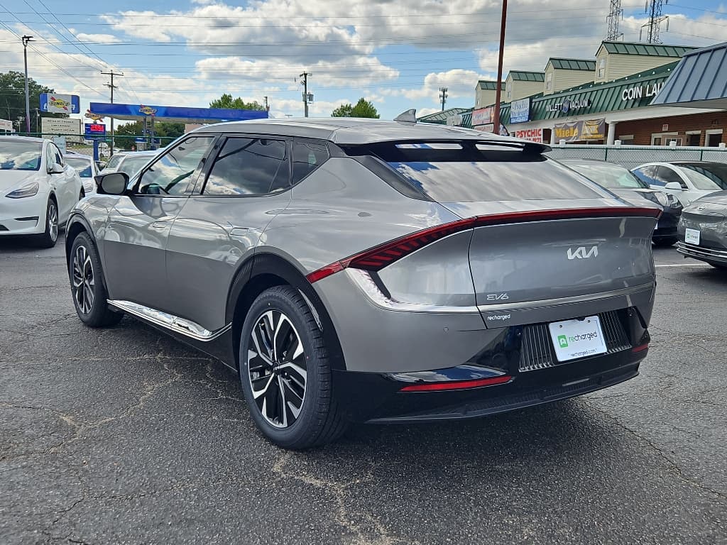 2023 Kia EV6 view 2