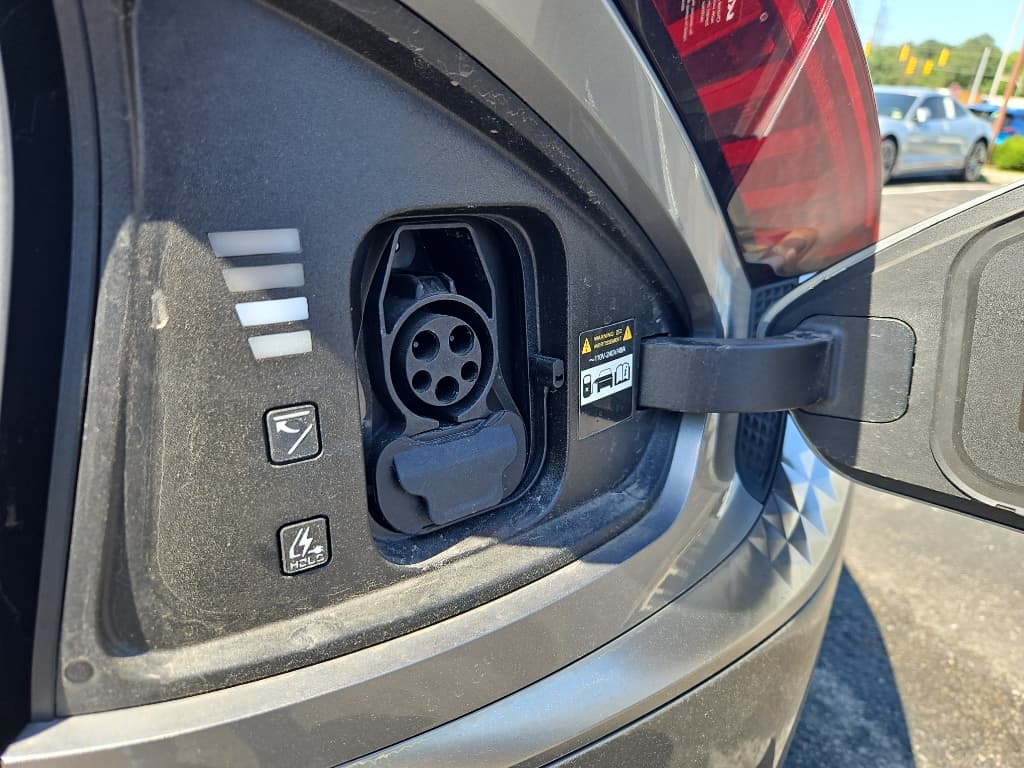 2023 Kia EV6 view 6