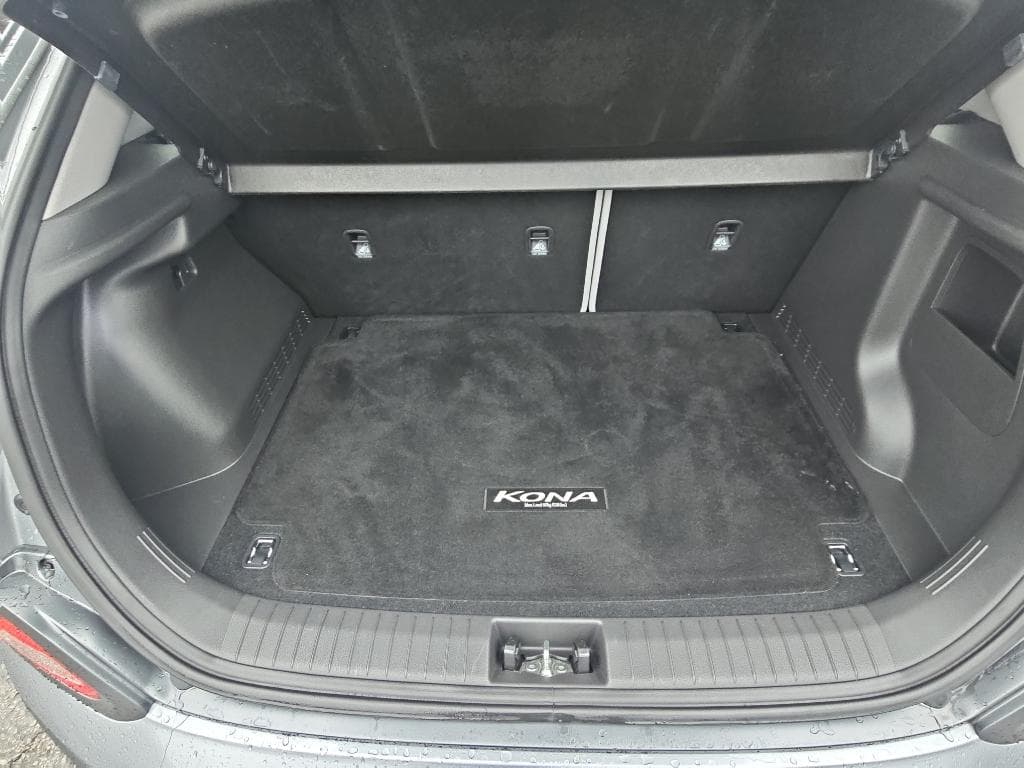 2021 Hyundai Kona EV view 21
