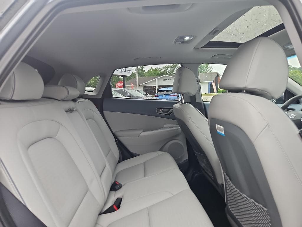 2021 Hyundai Kona EV view 20
