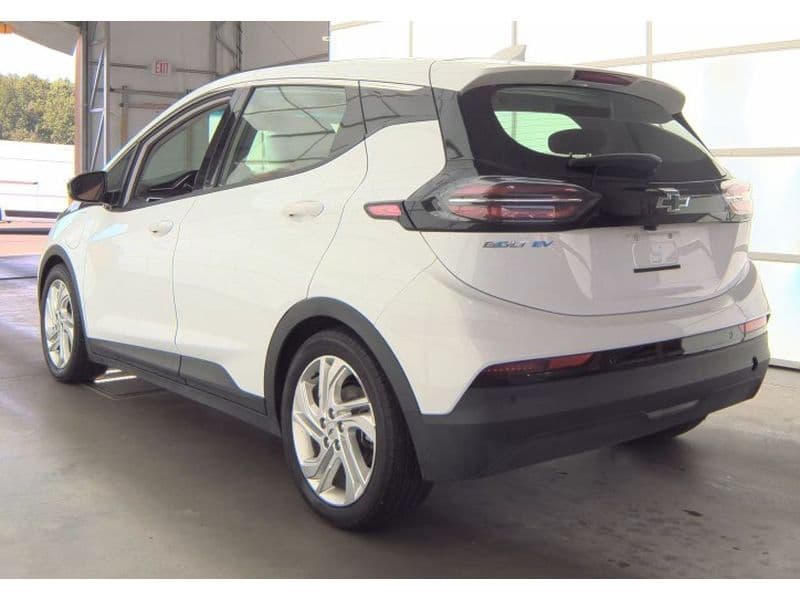 2023 Chevrolet Bolt EV view 4