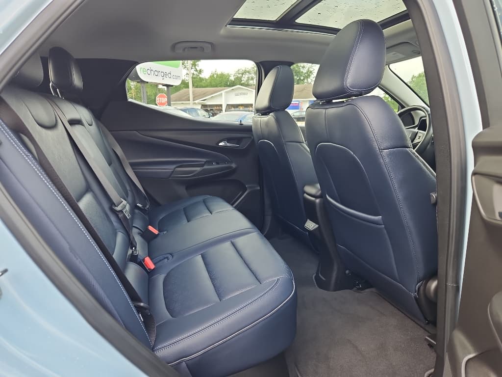 2022 Chevrolet Bolt EUV view 15