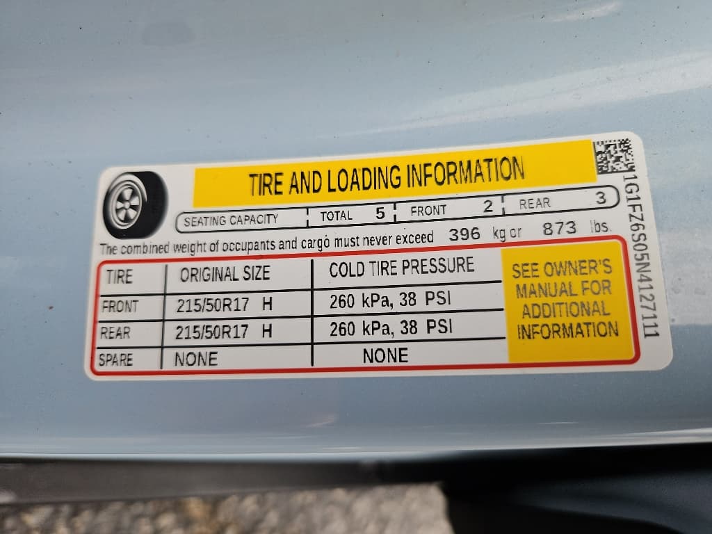2022 Chevrolet Bolt EUV view 36