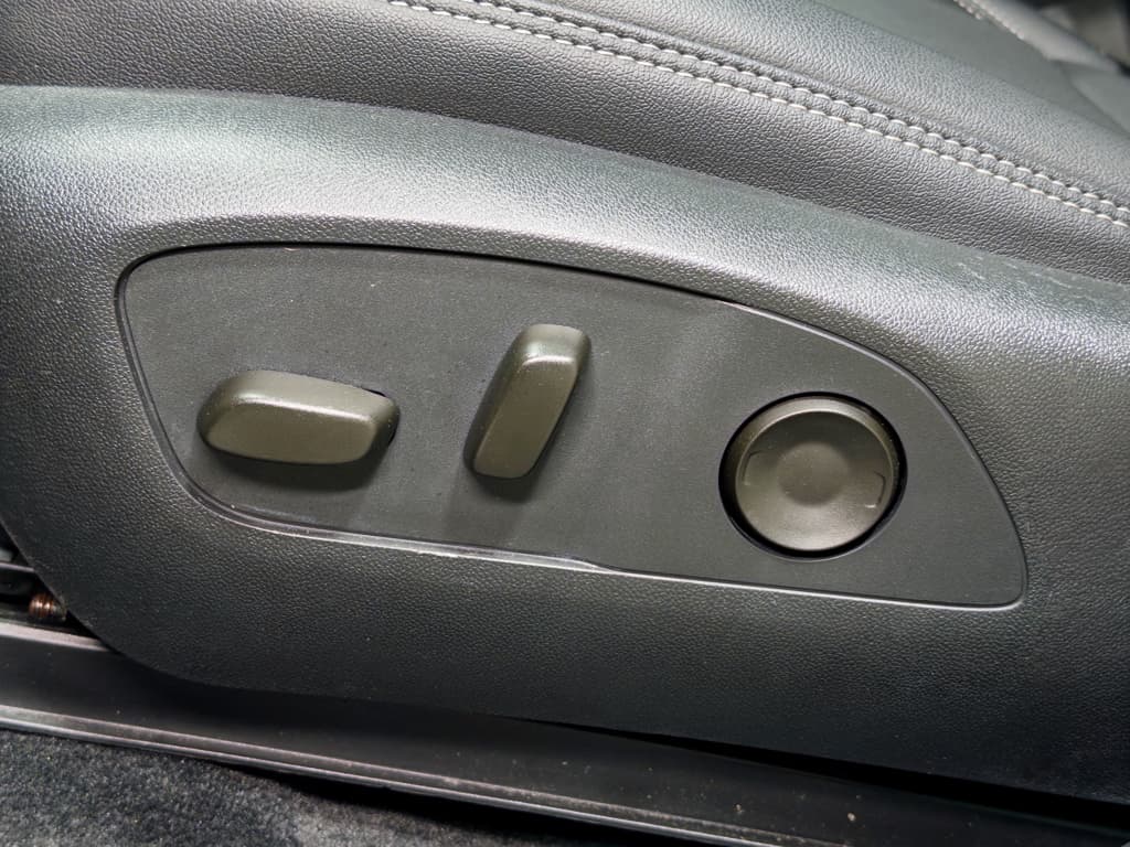 2025 Chevrolet Blazer EV view 6