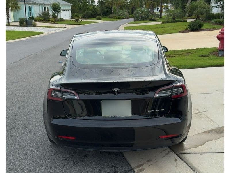 2018 Tesla Model 3 view 4