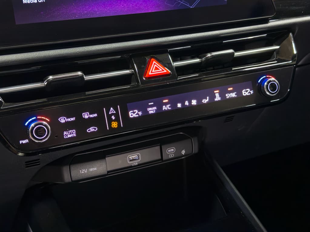 2024 Kia Niro EV view 15