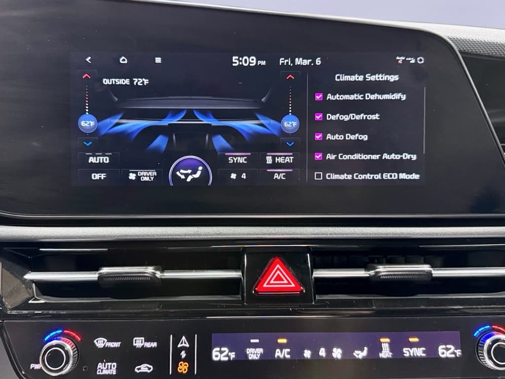 2024 Kia Niro EV view 12