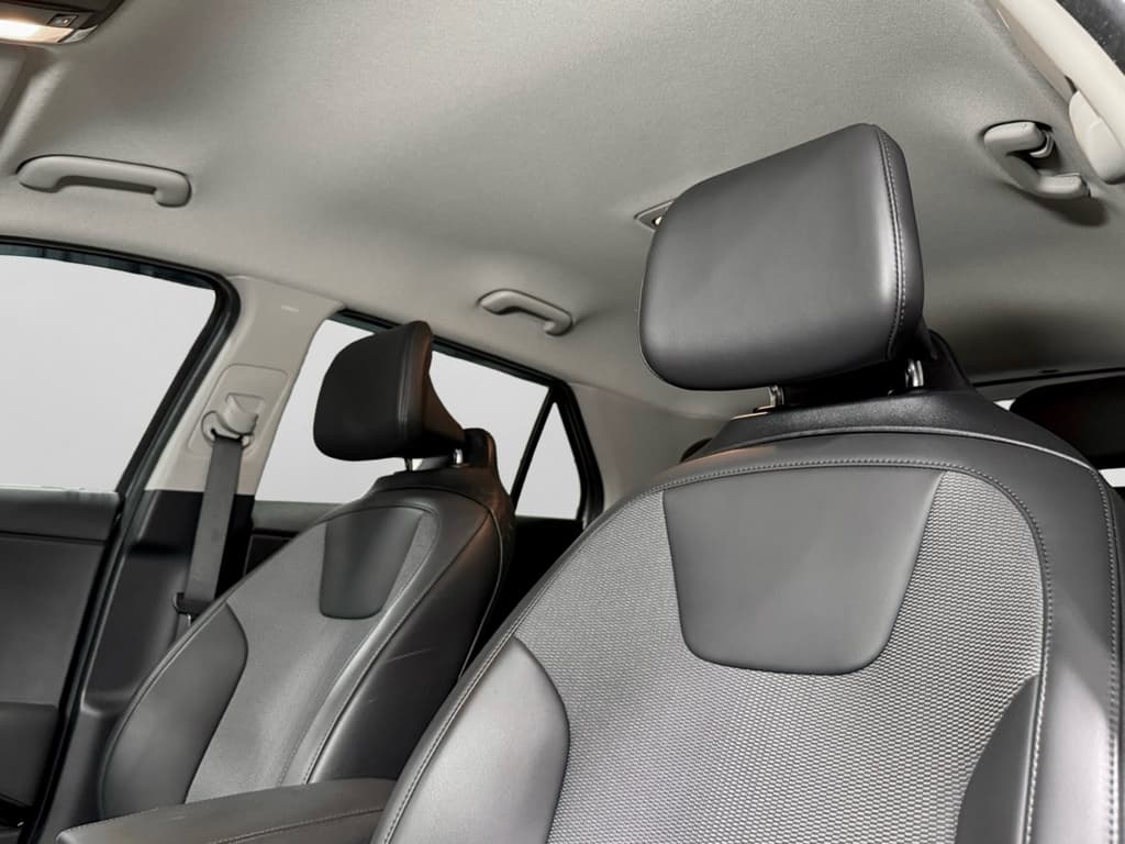 2024 Kia Niro EV view 24