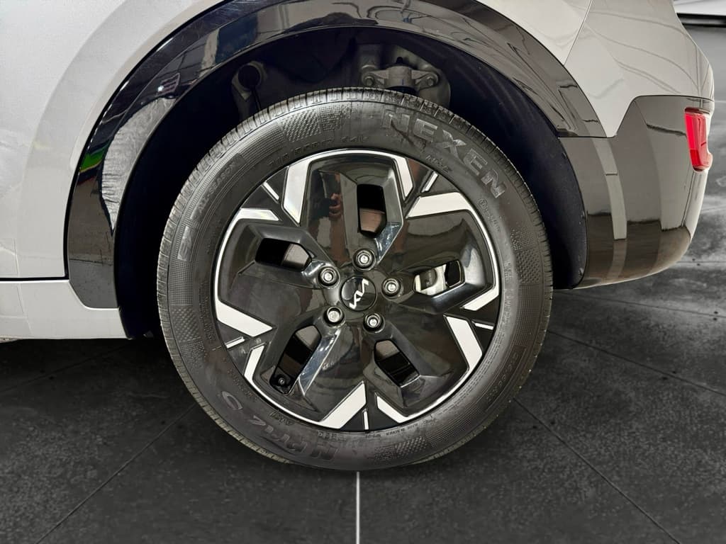 2024 Kia Niro EV view 33