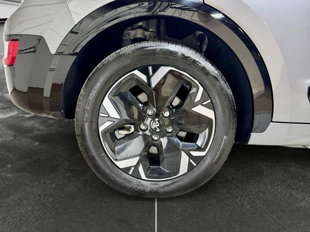 2024 Kia Niro EV view 37