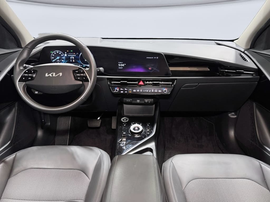 2024 Kia Niro EV view 16