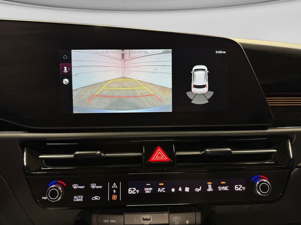 2024 Kia Niro EV view 10